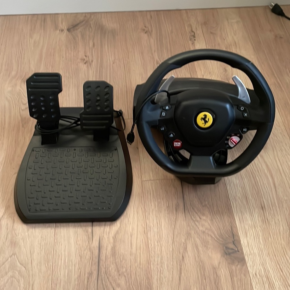 Thrustmaster T80 Ferrari 488 GTB Edition